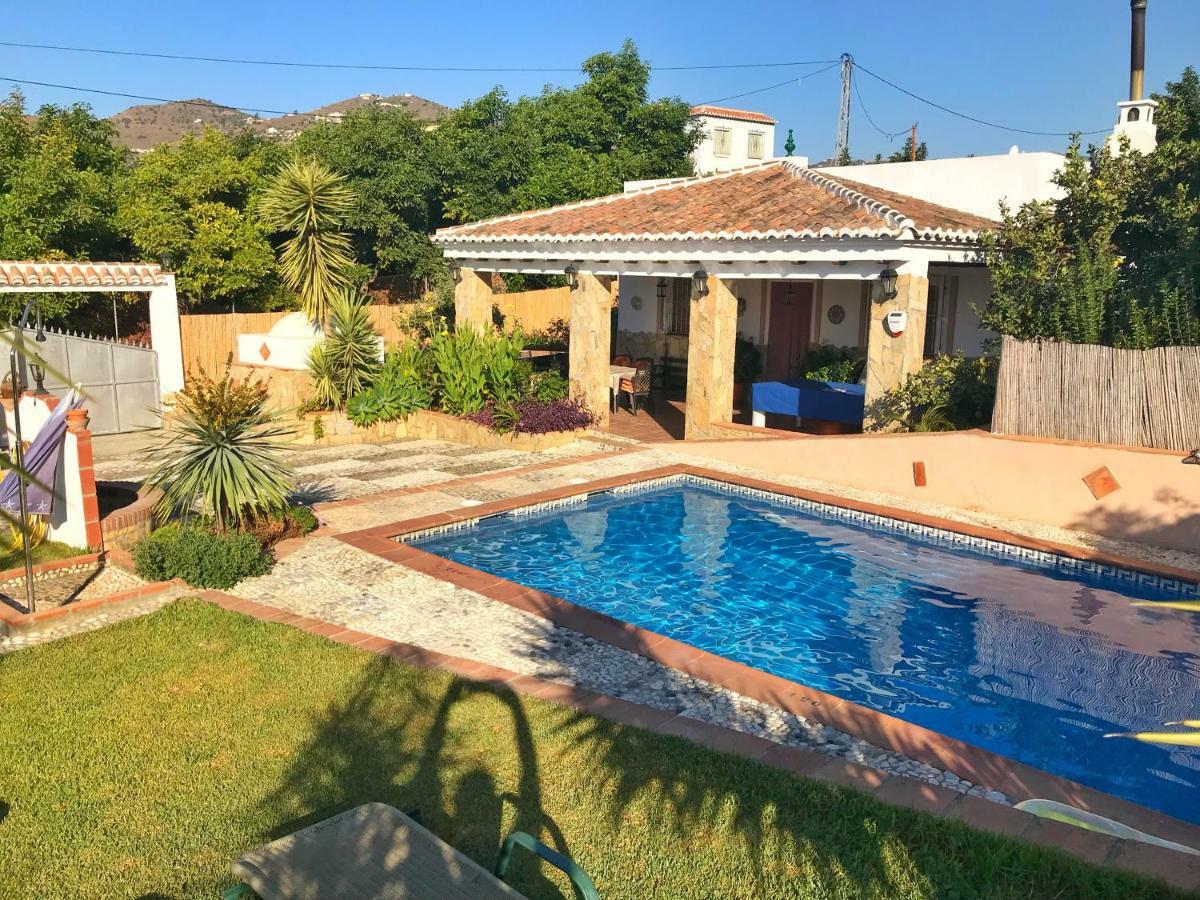 Villa Las Mercedes Нерха Екстер'єр фото